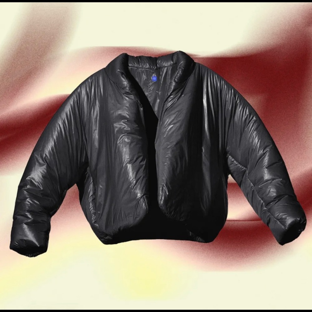 NWT YEEZY Round Jacket Black Size Large Unisex Gap Fast Ship UNOPENED IN HAND